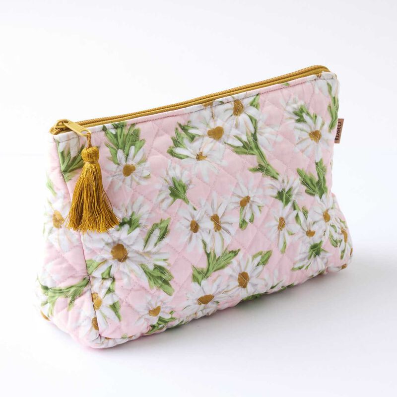 Kip&Co Sweet Daisy Quilted Cotton Toiletry Purse image number 1